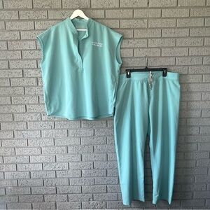 Figs Scrub Set Seaglass PO 1403 Rafaela Top / Livingston Scrub Pants Size XL / P